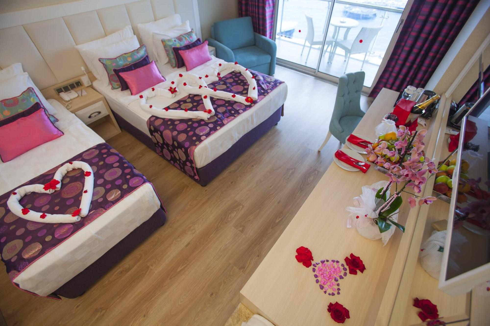 Azura Deluxe Resort & Spa 아브살라르 객실 사진