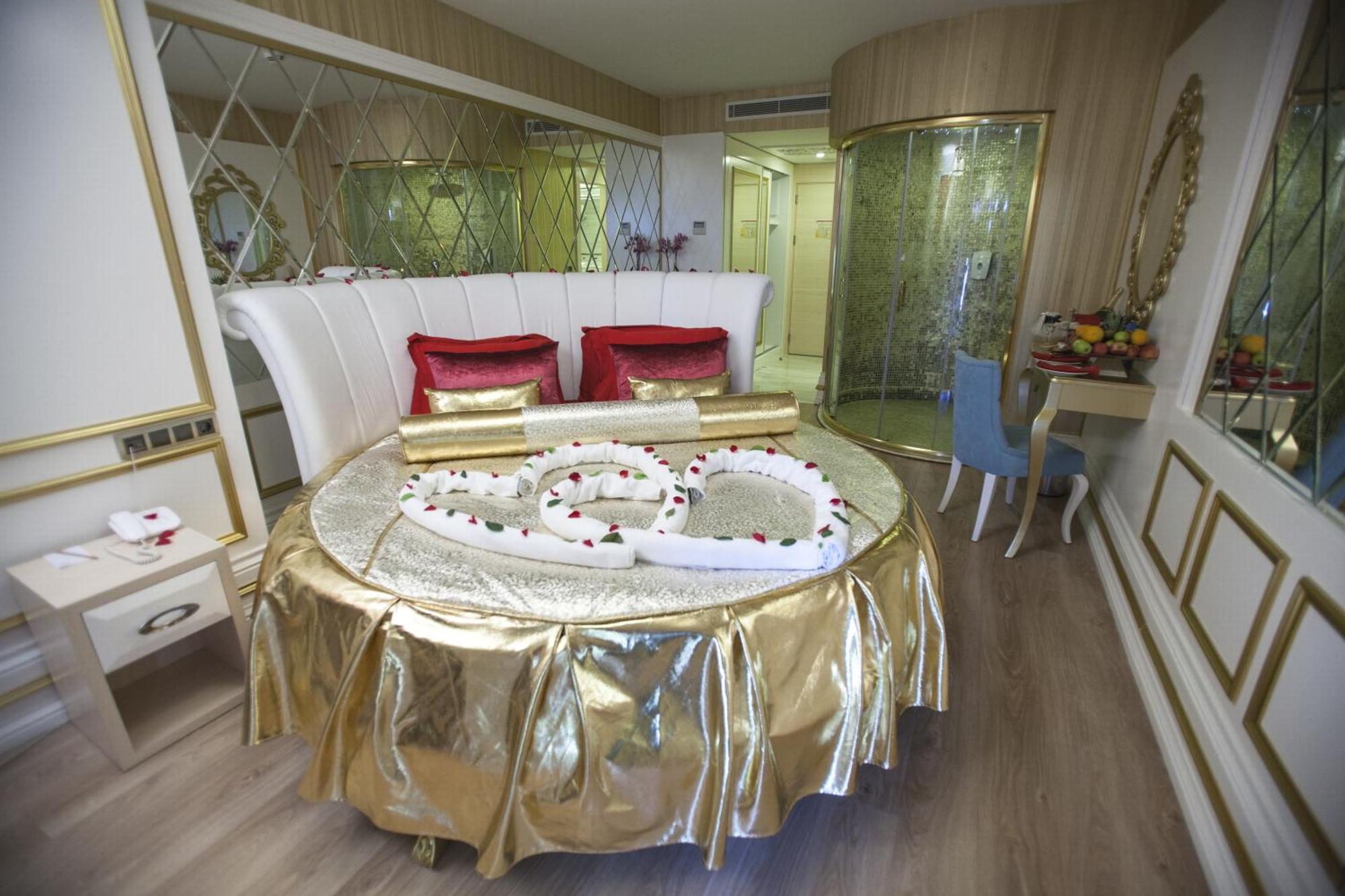 Azura Deluxe Resort & Spa 아브살라르 객실 사진